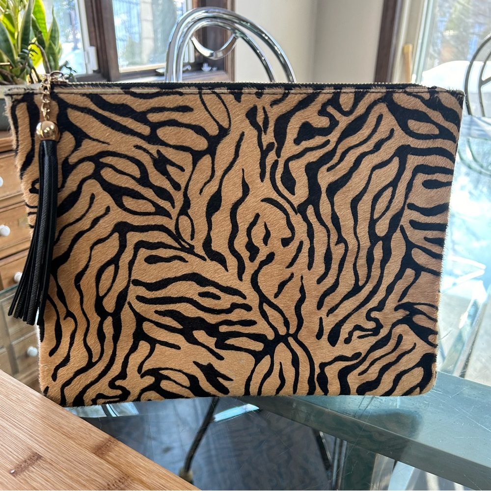 Faux fur big clutch